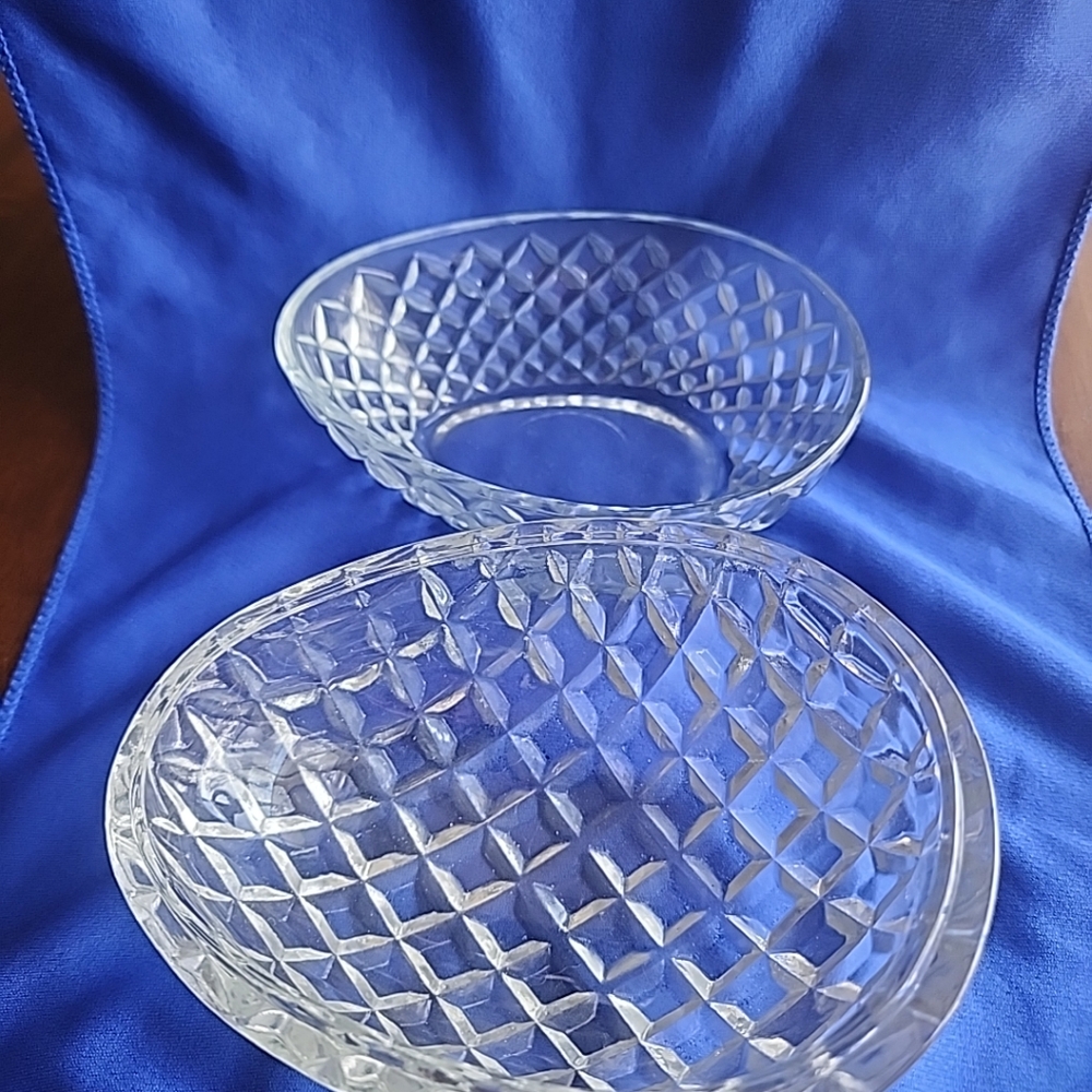 Vintage Diamond Cut Crystal Glass Egg Candy - Picture 4 of 6